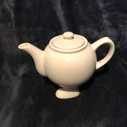 Small novelty walking teapot - small,