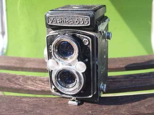 Yashica 635 120 and 35mm - , tlr