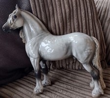 Rare Stunning Cheval Ceramics Friesian Horse in White/grey with Pink Nose