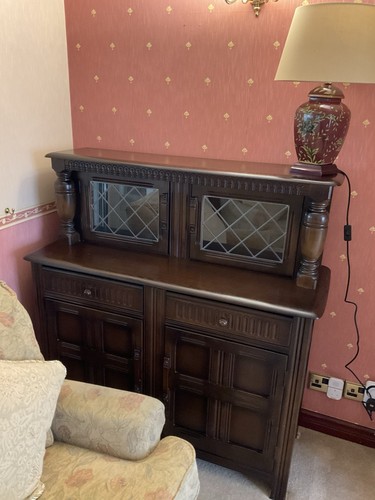 Small dark wood display - small,