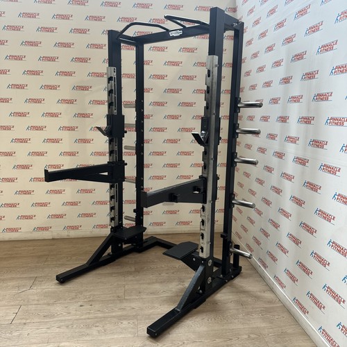 Technogym half rack - half, pure