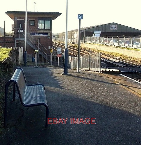 Photo gillingham signal box - photo,