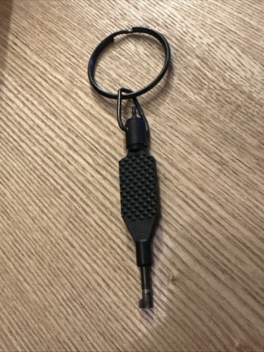 Police handcuff key used - handcuff,