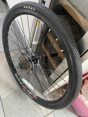 Junior road bike - 24",