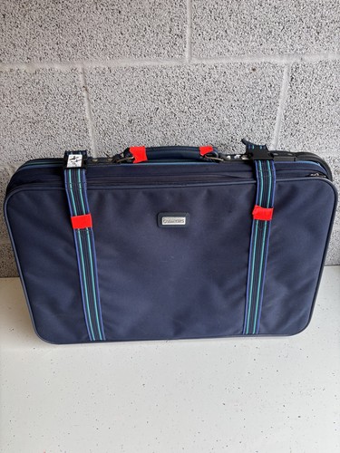 Vintage gullivers suitcase - gullivers,