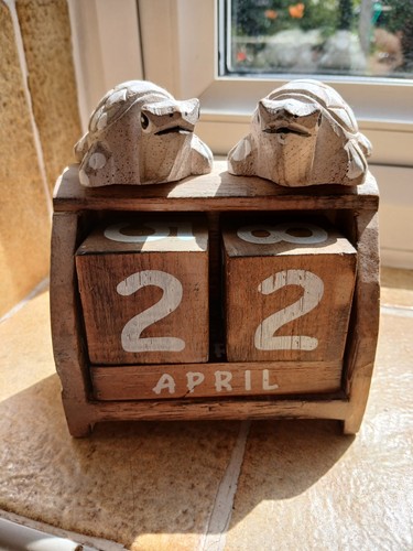 Perpetual calendar vtg - calendar,