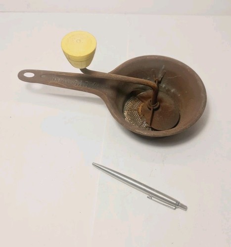 Vintage 1960s rusty - vintage, mouli