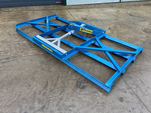 Price 840 fleming - 🔵price, £840🔵fleming