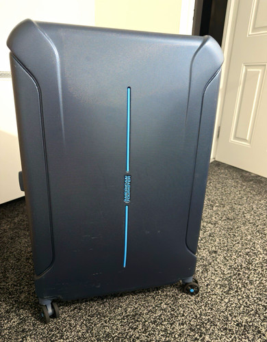 Samsonite hard shell - shell, 4-wheel