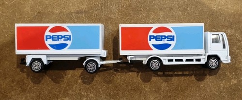 Corgi ford cargo truck - corgi,