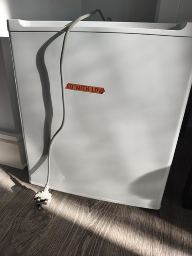 Tabletop freezer model - a,