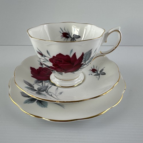 Royal albert england trio - england,