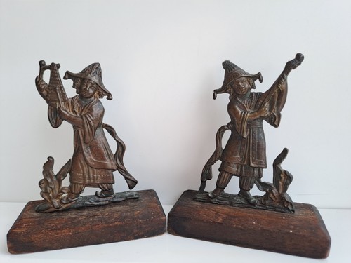 Two mounted bronze - bronze, 19th