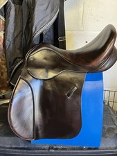 Ideal H And C Apex Saddle Brown 17.5” Wide  Wide Seat Square Cantel