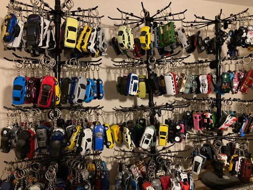 Model car keyrings - model,