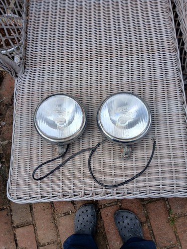 Wipac vintage car spot light - wipac,