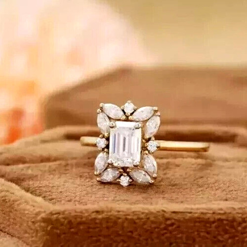 Emerald cut diamond - 2.00,