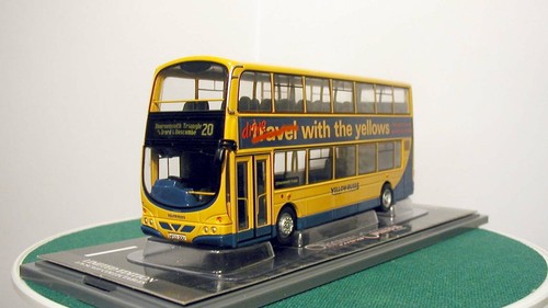 Corgi ooc yellow - yellow, buses