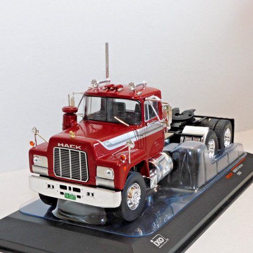 Ixo 1966 mack series - mack, r-series