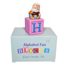 Disney Happy Figurine H for Happy Snow White Grolier Alphabet Fun Block in Box