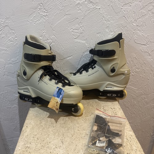 New nwt salomon - st, one