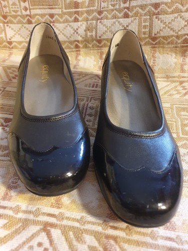 Equity size brown shoes - equity,