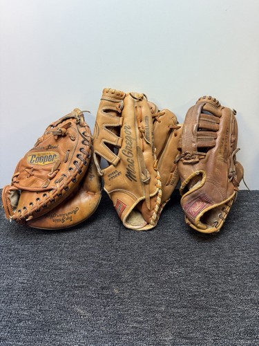 Vintage baseball gloves - 3,