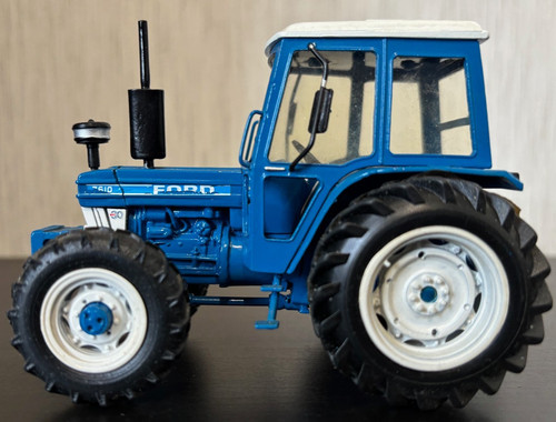 Dbp model tractors scale - model, 1:32