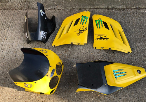 Suzuki gsxr400 gk73a set - suzuki,