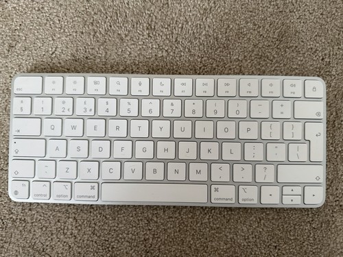 Apple magic keyboard british - magic,