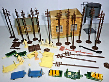 Peco Watertower, Telegraph Poles, People Platform Accessories odd Buildings