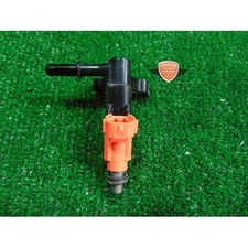 Gasoline fuel injector