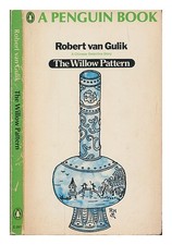 VAN GULIK, ROBERT The willow pattern 1968 First Edition Paperback