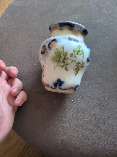 Bishop stonier vase - bishop, &