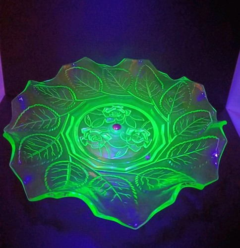 Vintage green uranium glass - green,
