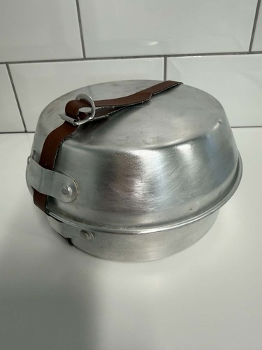 Vintage nesting bowls camping