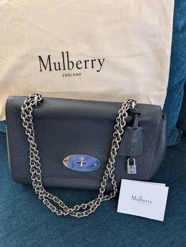 Mulberry lily medium - mulberry,