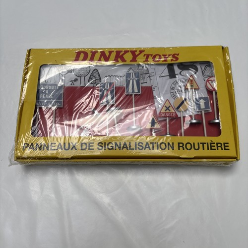 Dinky toys panneaux - dinky,