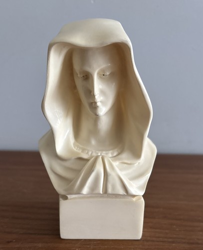 Vintage alabaster bust - alabaster,