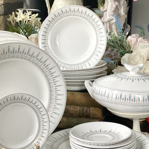 Spode brussels dinner - brussels, plates