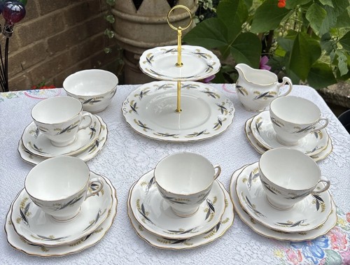 Lovely vintage royal vale - vintage,