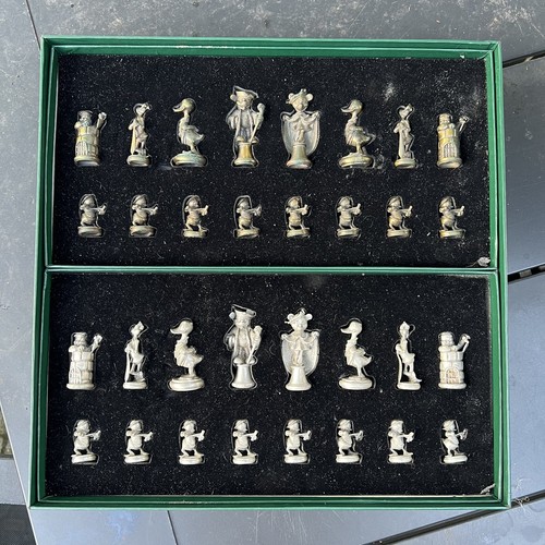 Vintage walt disney - disney, chess