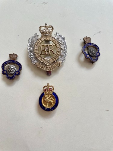 Military badges royal - military,