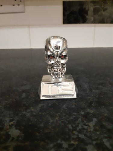 Endoskeleton head bust - head,