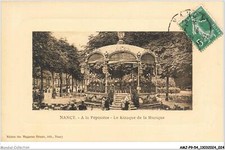 Amjp9-0830-54 - Nancy - On the Barge - The Music Kiosk