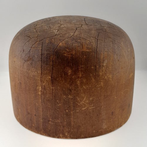 Glco wood hat block vintage - 81,