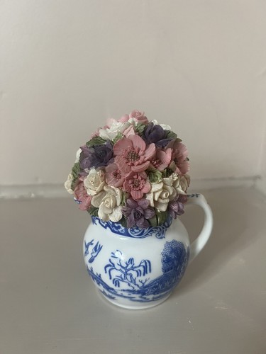 Flower vase willow pattern - flower, pattern"