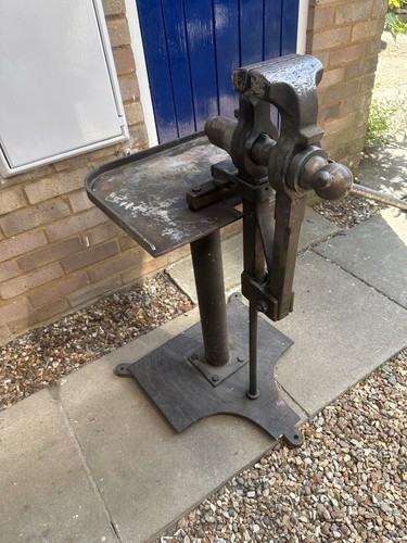Blacksmiths heavy duty post - heavy,