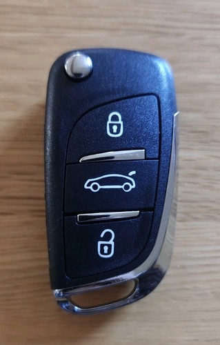 Button flip remote key - button,