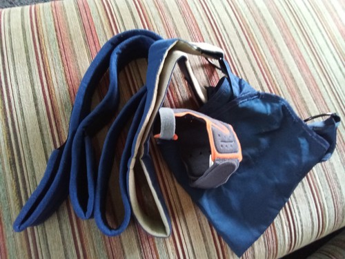 Arm sling and thumb - sling,